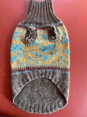 Hand Knit Dog Sweater - 100% Wool - M/L